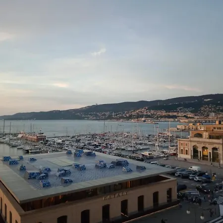 Lejlighed Mansarda Centrale Vista Mare *